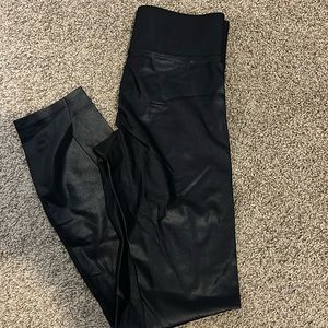 Carbon38 shimmery black leggings - xs